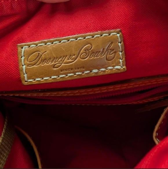 Dooney‎ and Bourke yellow pebbled leather hobo bag flaws 2010s Preppy Dopamine - Picture 3 of 8